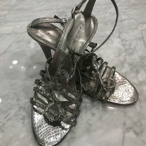 Tahari worn once  SZ 8.5 pewter heels
